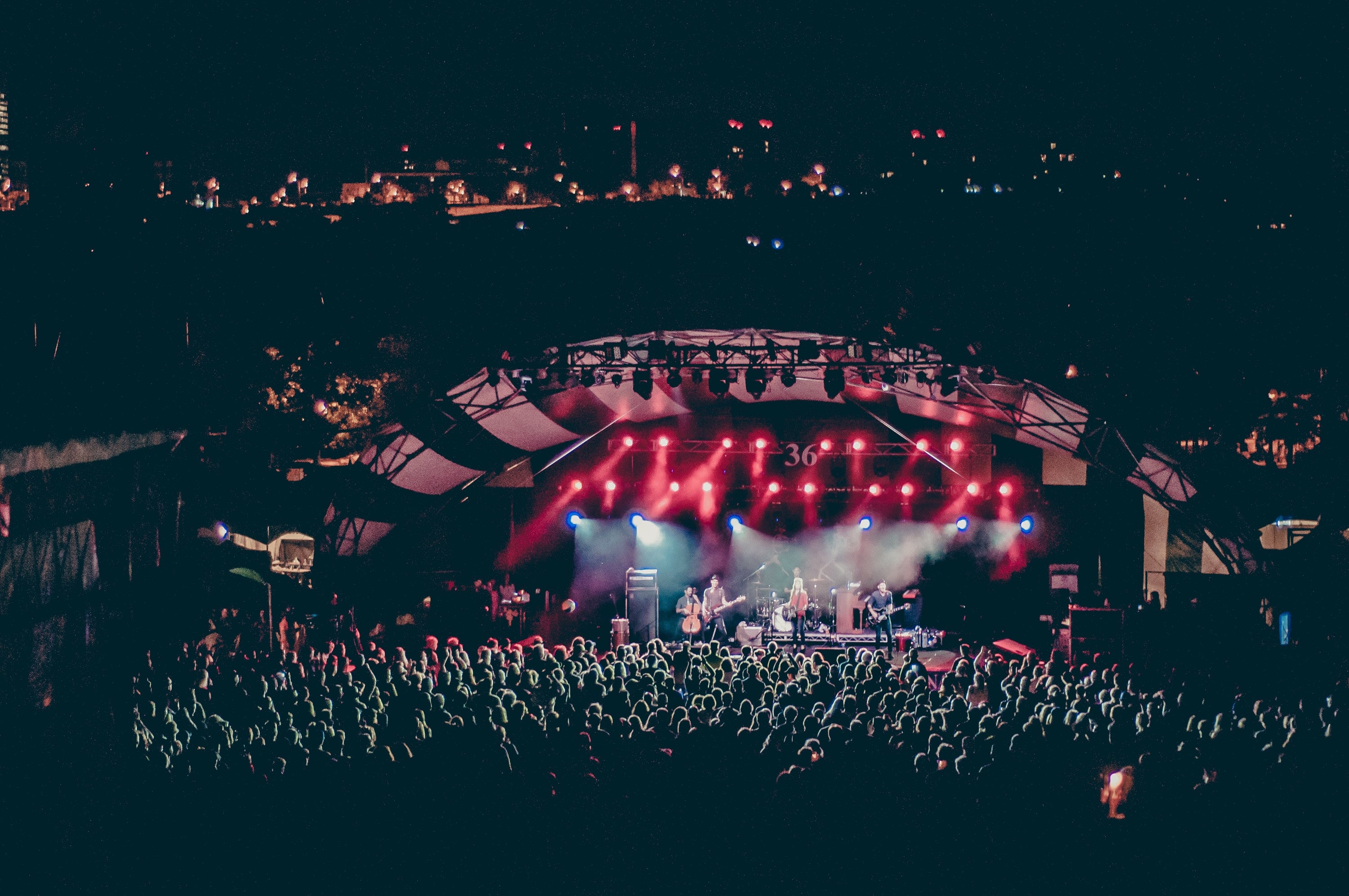 Concert Filmare Aeriană și Fotografie